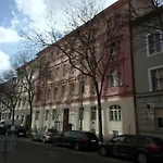 Karlin Praha - Pernerova 18